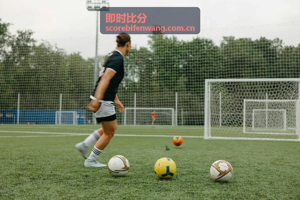 即时比分篮球比赛数据展示